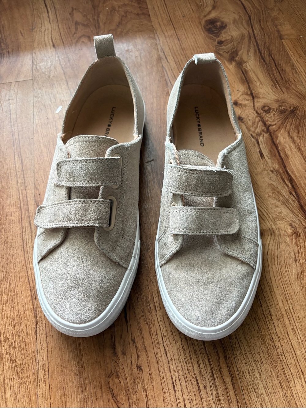 Lucky Brand LP Davette women’s beige suede double Velcro slip on sneackers